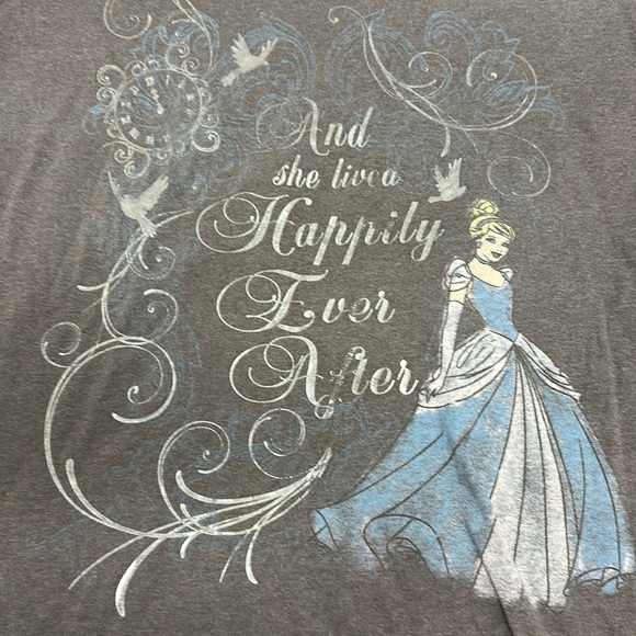 Cinderella Tee - Picture 2 of 5